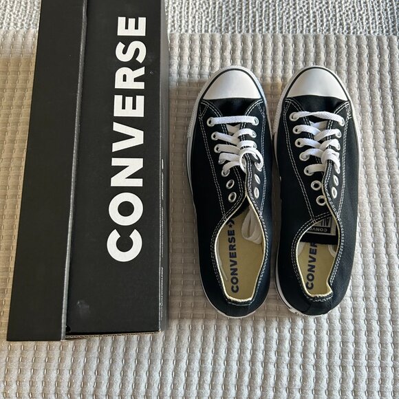 Converse Chuck Taylor All Star Canvas Black Low Top - Picture 2 of 4